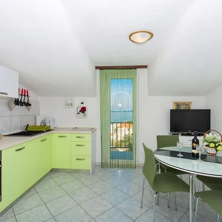 Apartment Green *